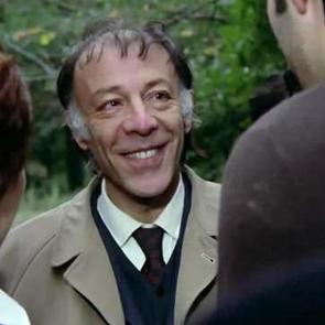 M&uuml;nir &Ouml;zkul kimdir ve aslen nerelidir? Ne zaman &ouml;ld&uuml;? M&uuml;nir &Ouml;zkul'un biyografisi