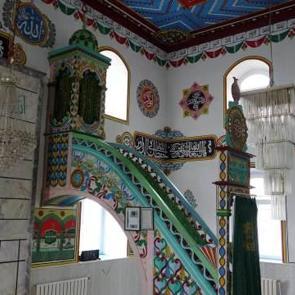 Tarihi cami süslemeleriyle büyülüyor! 