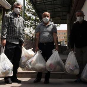 800 yıl önceki “imaret” geleneğini devam ettiriyorlar