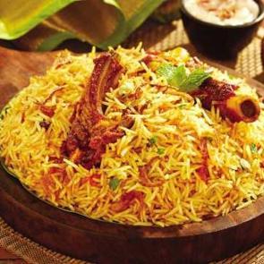 Pakistan'da bayramın vazgeçilmez yemeği: Biryani
