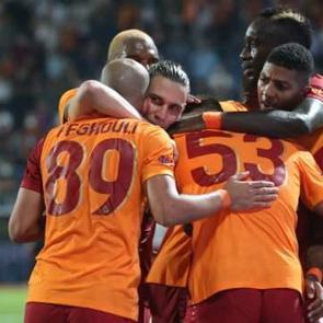 Galatasaray ikinci yarıda a&ccedil;ıldı!