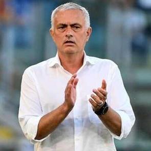 Mourinho: Trabzonspor gibi bir takım bu turnuvada oynamamalı