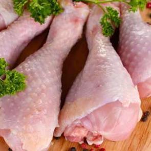 R&uuml;yada &ccedil;iğ tavuk g&ouml;rmek ne anlama gelir? R&uuml;yada &ccedil;iğ tavuk eti pişirmek ne demek?