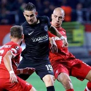 E.Frankfurt, Antwerp'i 1 golle ge&ccedil;ti!