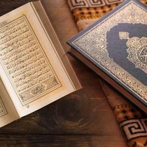 Hucurat Suresi Arap&ccedil;a okunuşu ve anlamı | Hucurat Suresi Kuran'ın ka&ccedil;ıncı sayfasında?