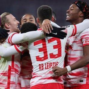 10 kişi kalan Manchester City, Leipzig'e direnemedi
