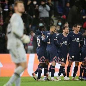 Messi ve Mbappe'nin tarihe ge&ccedil;tiği ma&ccedil;ı PSG rahat kazandı