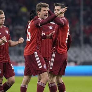 Bayern M&uuml;nih, Salzburg'u bozguna uğrattı!