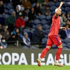 Lyon, Porto'yu deplasmanda tek golle yıktı!