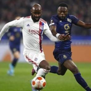 Lyon ilk ma&ccedil;ın avantajıyla &ccedil;eyrek finalde!