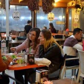 Ramazan'ın ilk gününde en geç iftarı, Edirneliler yaptı