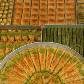 En kolay şerbetli tatlı tarifleri! &Ccedil;ok beğeneceğiniz şerbetli tatlı tarifleri