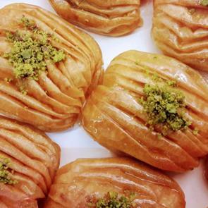 Ustasından muhteşem gazete baklavası nasıl yapılır? Gazete baklavasının p&uuml;f noktaları