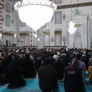 300 yıllık gelenek olan Enderun usulü teravih namazı Çarşamba'da yaşatıldı