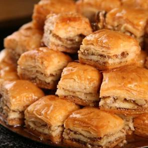 Ev yapımı bol cevizli baklava nasıl yapılır? Enfes ve pratik cevizli baklava tarifi