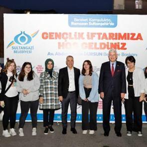 Sultangazi Belediyesi’nin Gençlik İftarının Konuğu Volkan Bozkır oldu