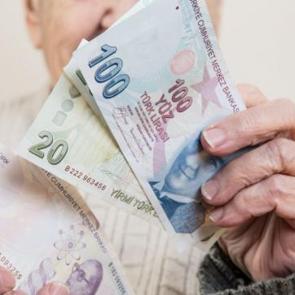 Zamlı emekli maaşları bayramdan &ouml;nce yatacak mı? 
