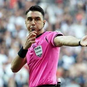 UEFA'dan Arda Kardeşler'e g&ouml;rev