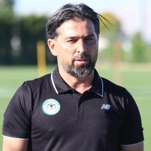 İlhan Palut: Futbol b&uuml;t&uuml;n sonu&ccedil;lara a&ccedil;ık bir oyun