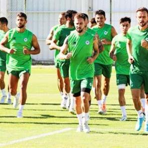 Konyaspor tur i&ccedil;in sahaya &ccedil;ıkıyor!