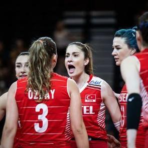 Filenin Sultanları Konya'da yarı finalde