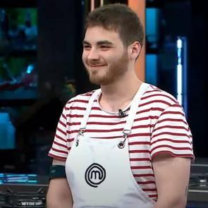 Masterchef Burak Revanbahş kimdir ve ka&ccedil; yaşındadır? Masterchef Burak Revanbahş elendi mi?