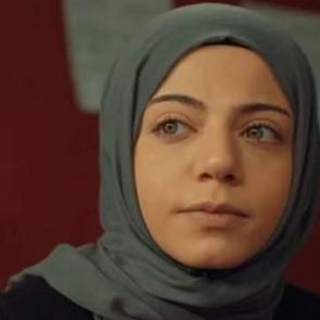 G&ouml;n&uuml;l Dağı 'Zeynep' G&uuml;liz Albay kimdir ve ka&ccedil; yaşındadır? G&uuml;liz Albay oynadığı diziler...