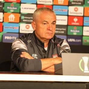 Rıza &Ccedil;alımbay: Eksik kadroyla geldik