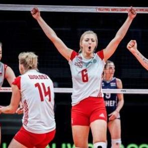 A&ccedil;ılış ma&ccedil;ında kazanan Polonya