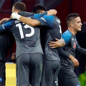 Ajax'a evinde Napoli hezimeti! 6 gol birden attılar