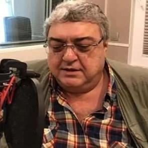 Ayhan Kahya kimdir?
