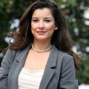 İrem Altuğ kimdir ve ka&ccedil; yaşındadır? İrem Altuğ evli mi? Biyografisi...