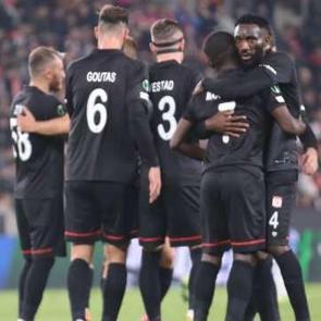 Sivasspor, &Ccedil;ekya'dan 1 puanla d&ouml;nd&uuml;! Grubu lider tamamladık