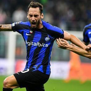 Hakan &Ccedil;alhanoğlu'dan final yorumu!