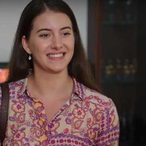 Yalı &Ccedil;apkını 'Suna' Beril Pozam kimdir ve ka&ccedil; yaşındadır? Beril Pozam oynadığı dizileri...