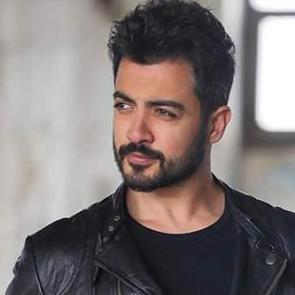 Yusuf G&uuml;ney kimdir ve nerelidir? Nasıl &uuml;nl&uuml; oldu? Yusuf G&uuml;ney oynadığı filmler...