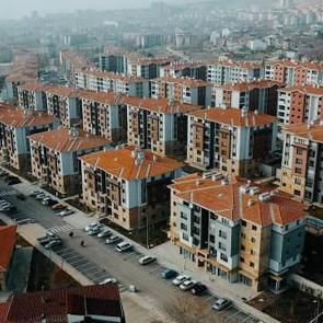 Fırsatçılar harekete geçti: Konut fiyatları uçtu