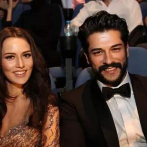 Burak &Ouml;z&ccedil;ivit ve Fahriye Evcen'den m&uuml;jdeli haber geldi! Aile b&uuml;y&uuml;d&uuml;...