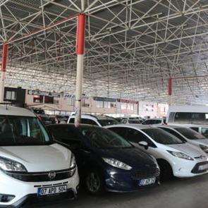 İkinci el otomobilde talepler patladı! Herkes o araçları arıyor