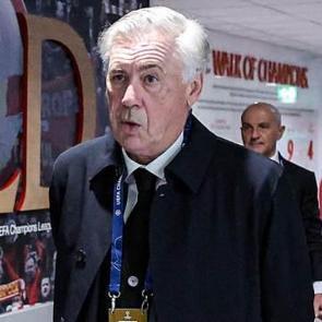 Tarihi geri d&ouml;n&uuml;ş&uuml; anlattı! Ancelotti'den ters k&ouml;şe yapan a&ccedil;ıklama