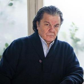 Kazım Akşar'dan &ouml;l&uuml;m haberi geldi! Melek Baykal'ın duyurduğu &ouml;l&uuml;m&uuml;n nedeni &ouml;ğrenildi