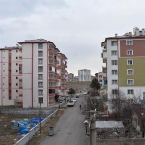Depremzedeler akın etti, kentte kiralık ev kalmadı