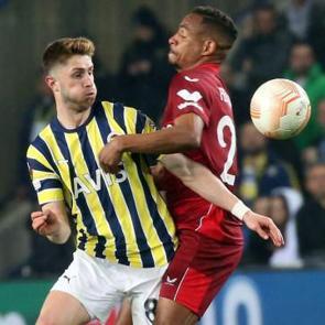 Fenerbah&ccedil;e-Sevilla ma&ccedil;ı Avrupa&rsquo;da manşet oldu!