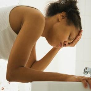 Kusmak orucu bozar mı? Kusunca oruç bozulur mu? Diyanet açıkladı