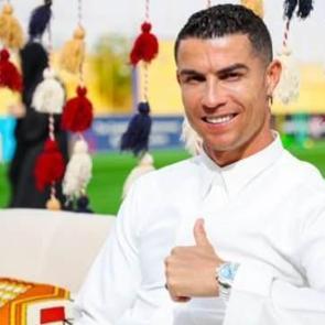 Ronaldo yine g&ouml;n&uuml;lleri fethetti! Ramazan ayını unutmadı
