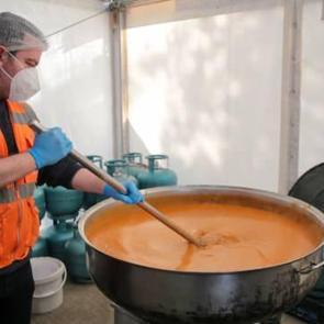 TBMM aşçıları Elbistanlı depremzedeler için sahur ve iftar menüsü hazırlıyor