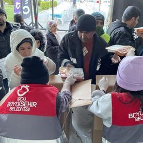 Ordu'dan Adıyaman'a afetzedeler için "kardeşlik sofrası" oluşturuldu