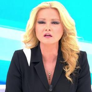 M&uuml;ge Anlı y&uuml;z&uuml;ğ&uuml;n&uuml; &ccedil;ıkardığını canlı yayında resmen itiraf etti! "O iş bitmiştir!"