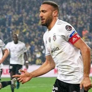 Cenk Tosun bombası! Ezeli rakibe gidiyor