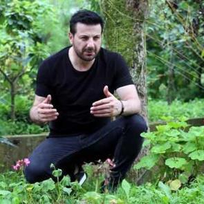 Davut G&uuml;loğlu milletvekili adayı oldu. Peki hangi partiden?